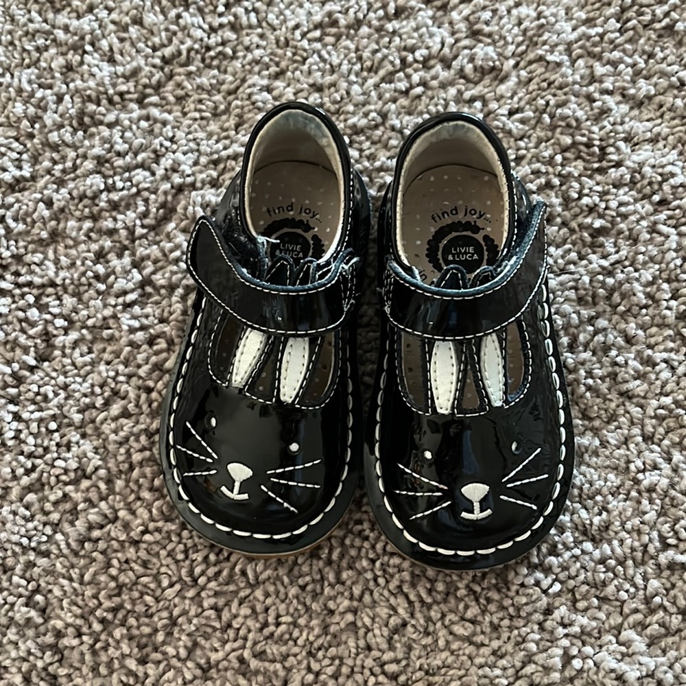 Patent toddler Girl Mary Janes with bunny face